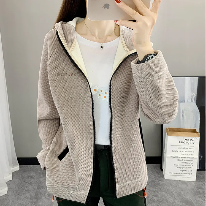 Barbara | Stylish and elegant winter garment