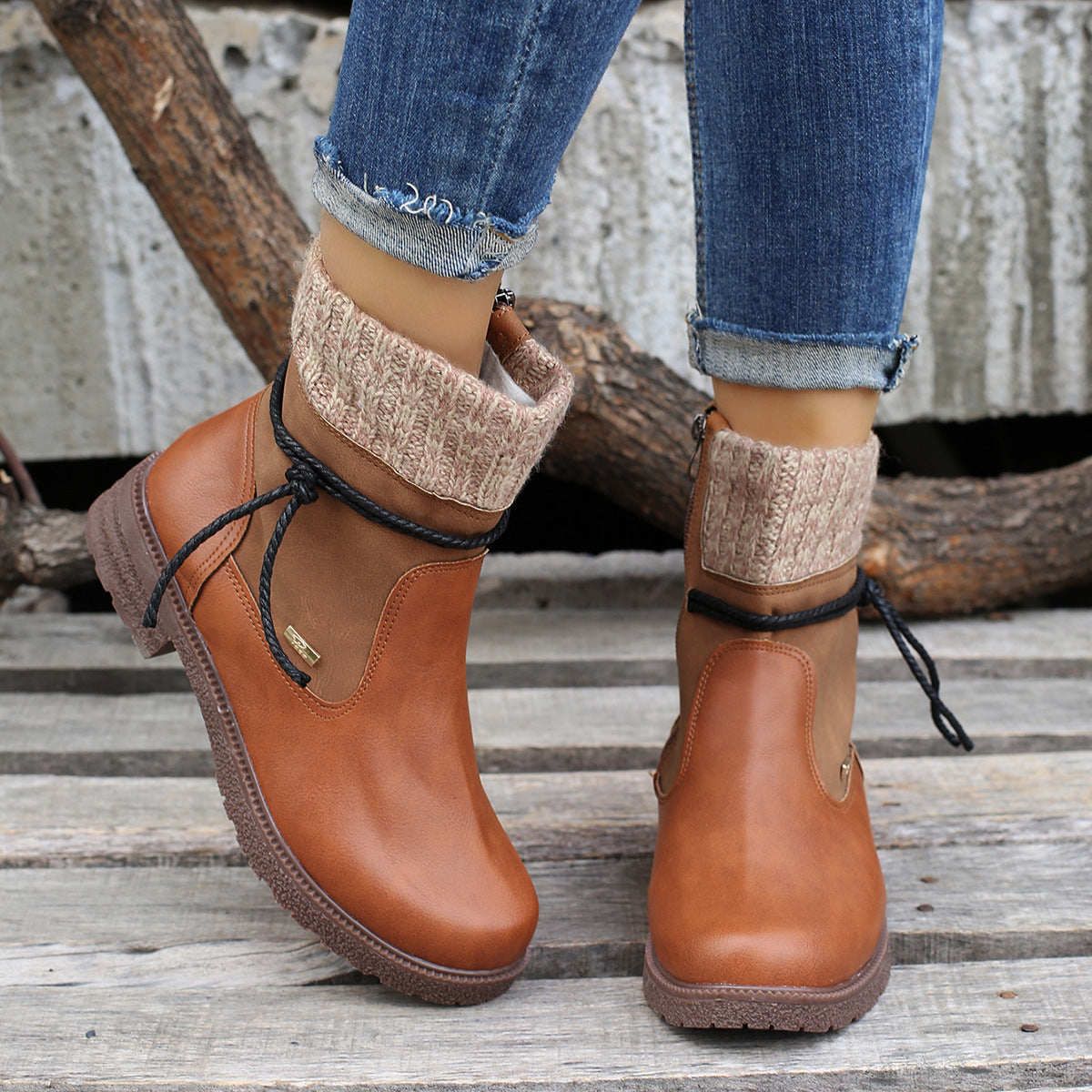 Daniela | PU leather boots with side zip