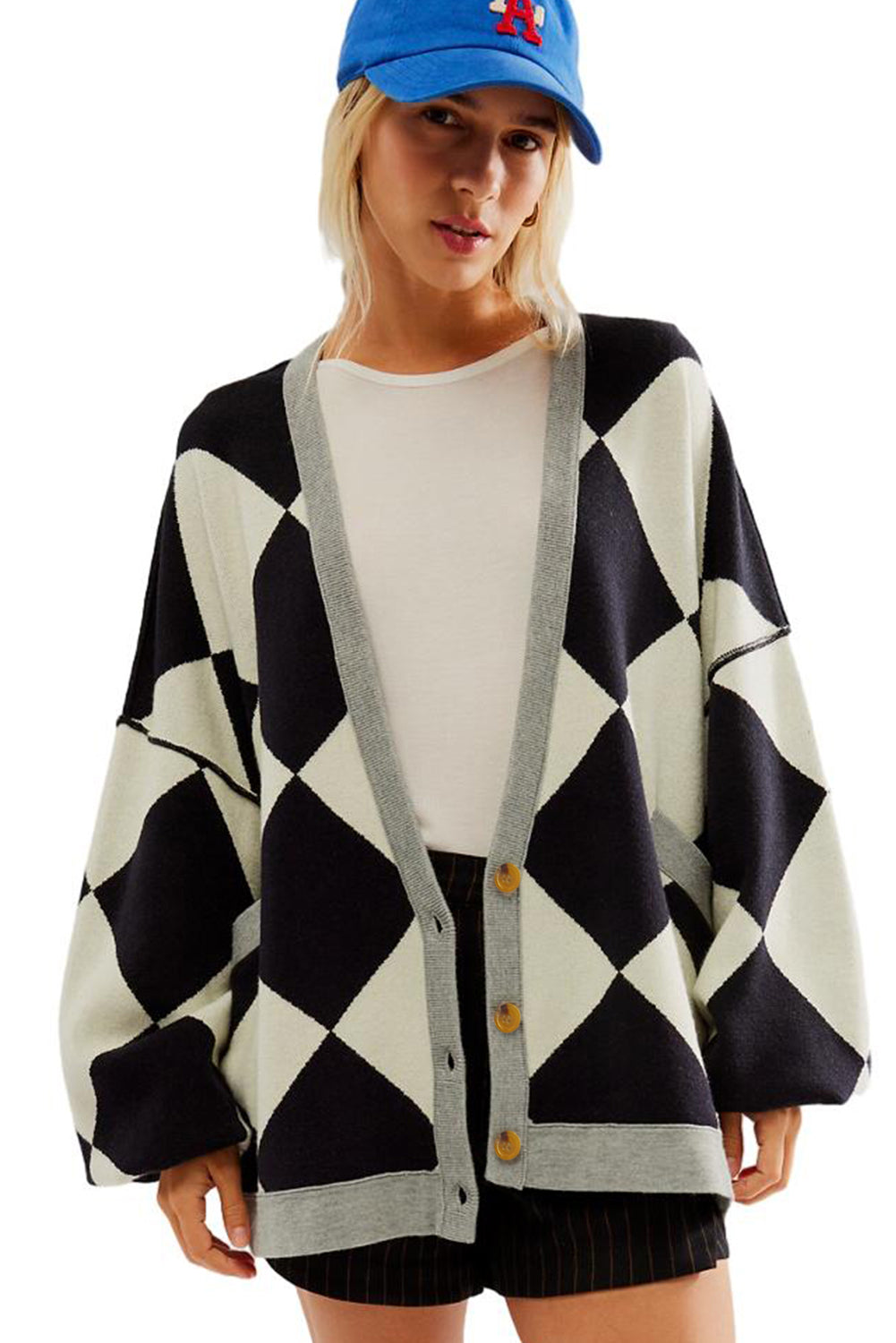 Monica| Casual and fashionable winter cardigan