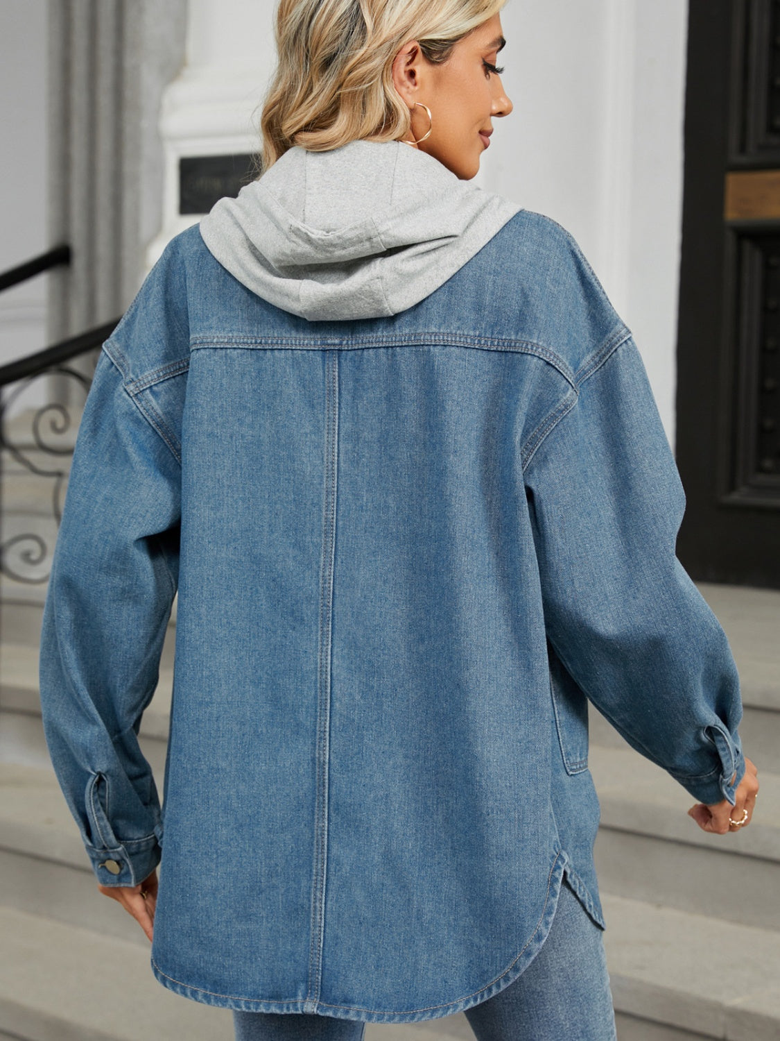 Claudine | Long-sleeved denim jacket with detachable hood and button placket
