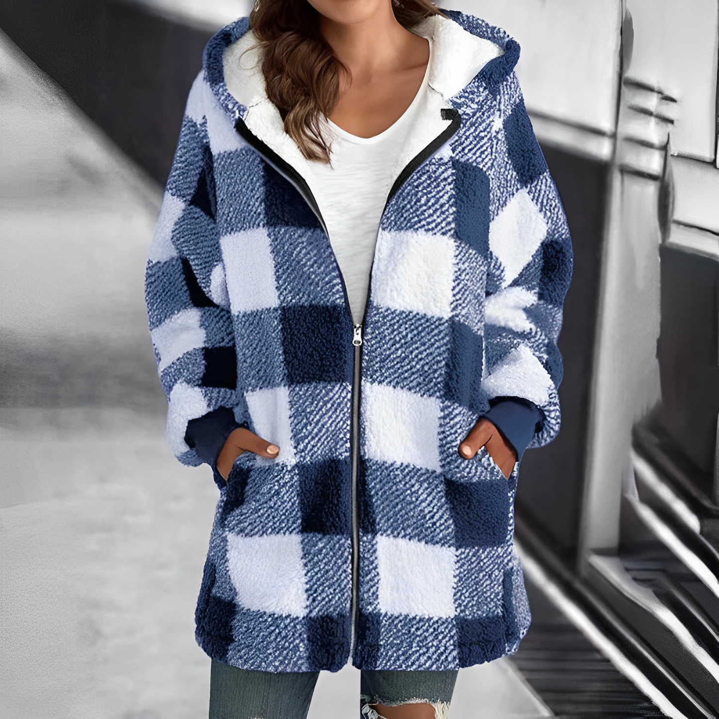 Azucena | hooded