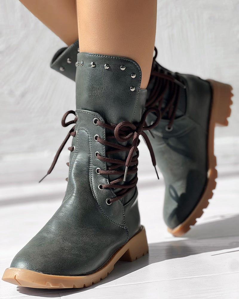 Helga | Modern and supportive orthopedic boots.