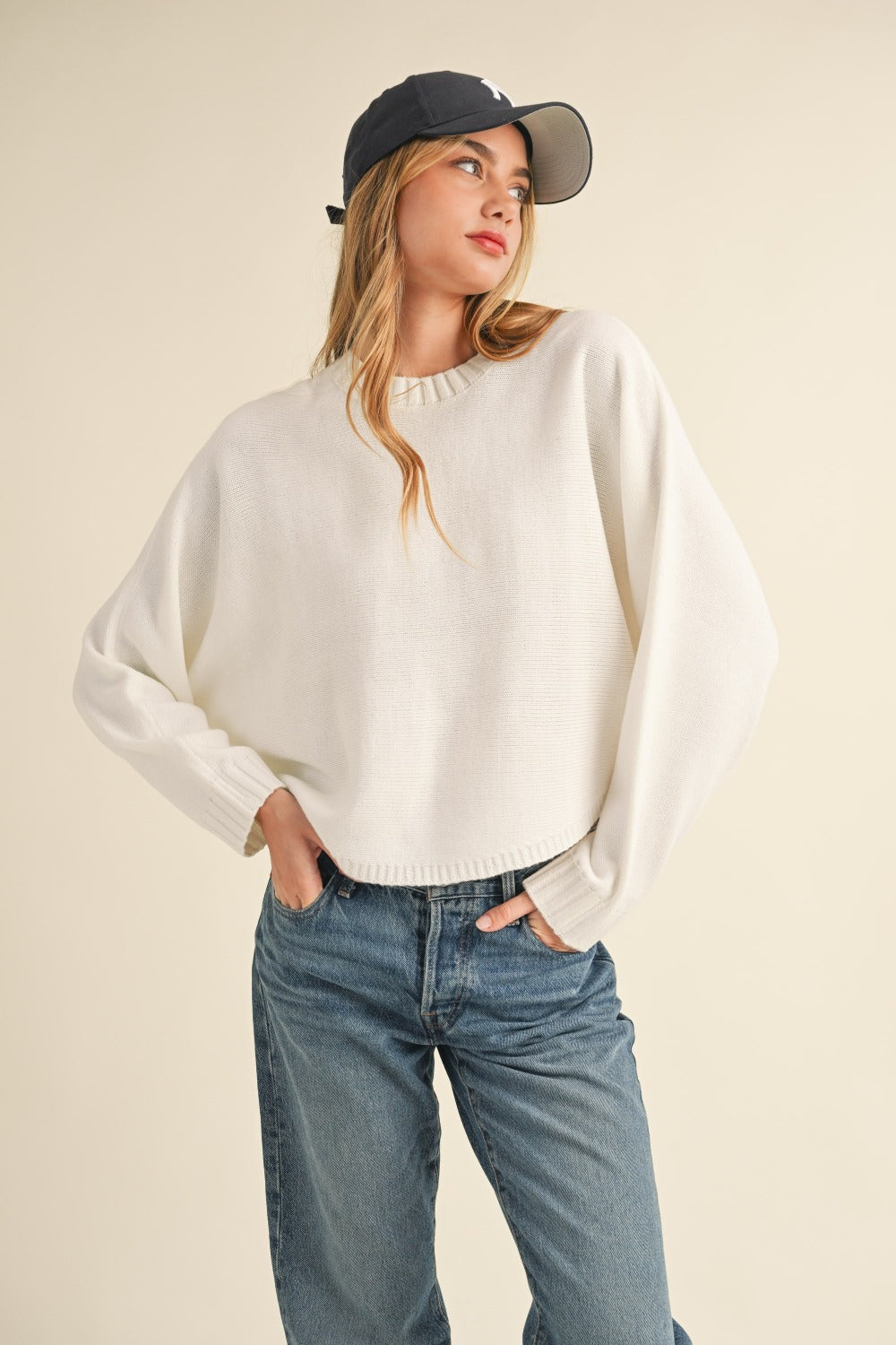 Alicia | Short crew neck sweater with dolman sleeves from Mable