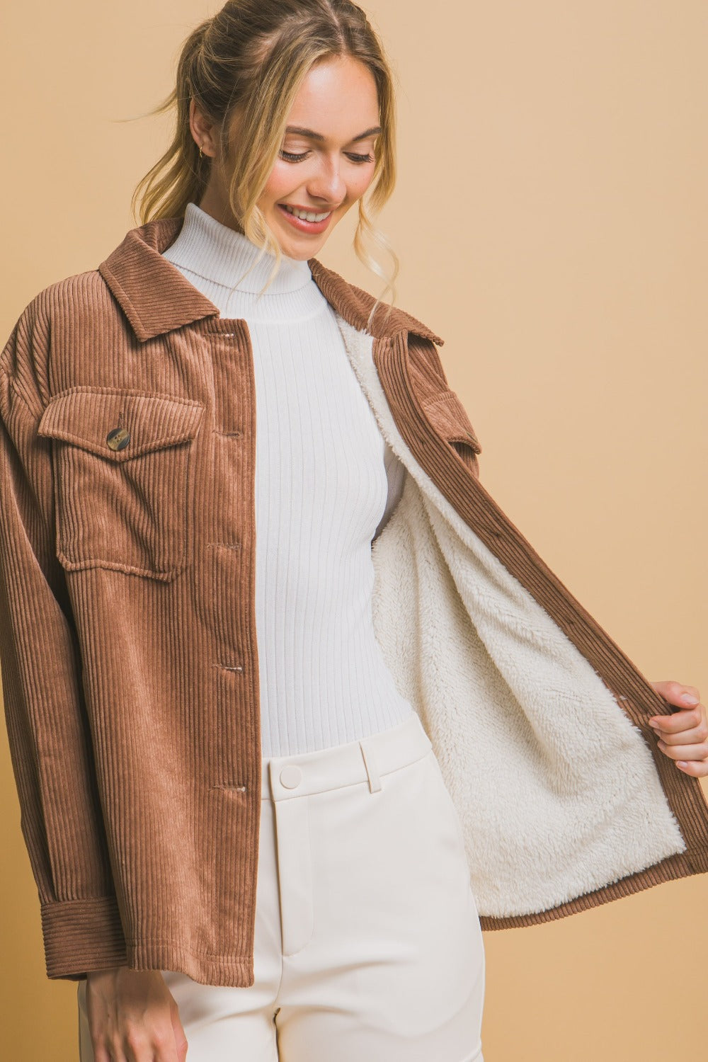 Brenda | Love Tree corduroy jacket with buttons and Sherpa interior