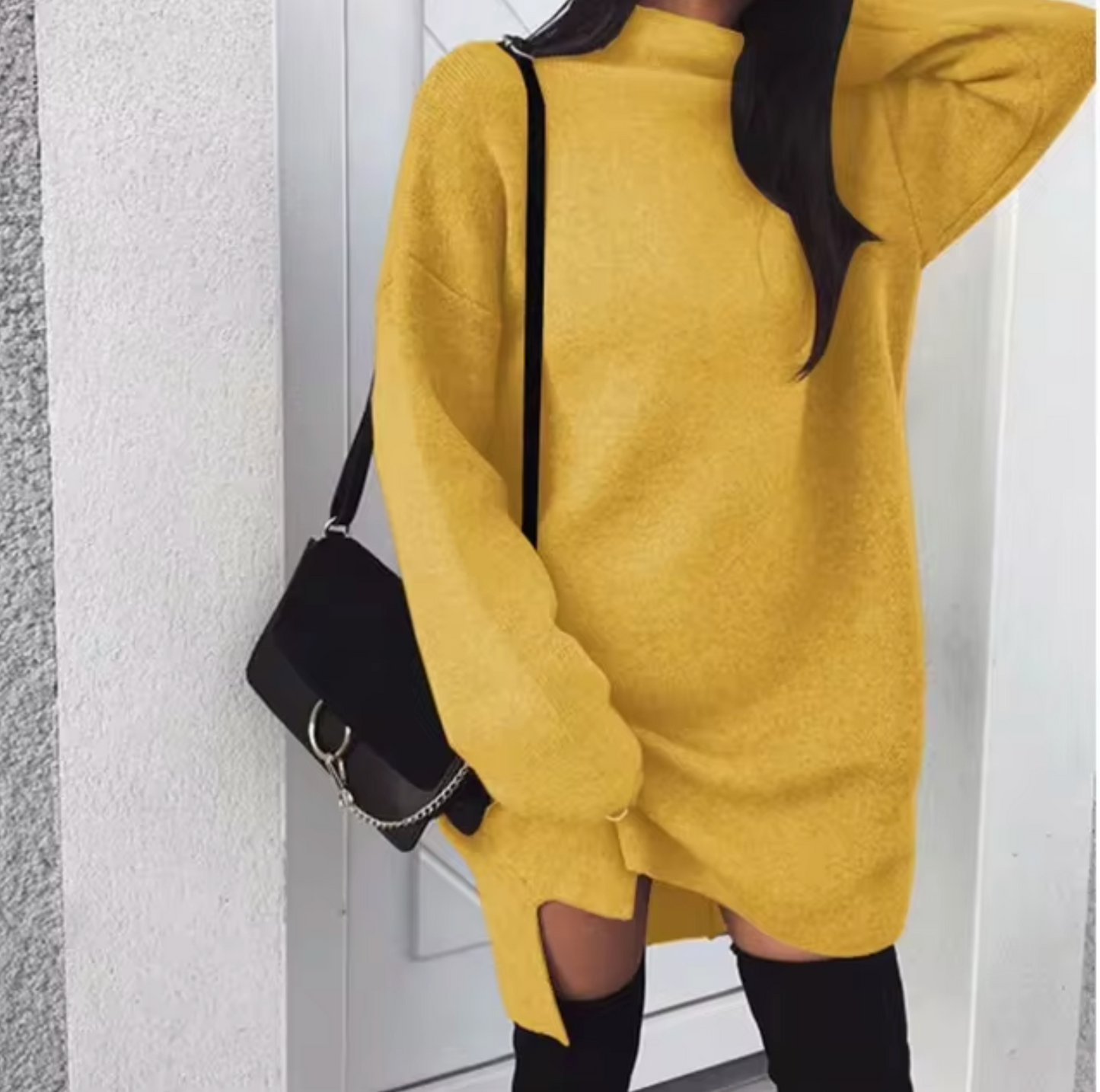 Maricarmen | Loose-fitting knitted dress with a turn-down collar