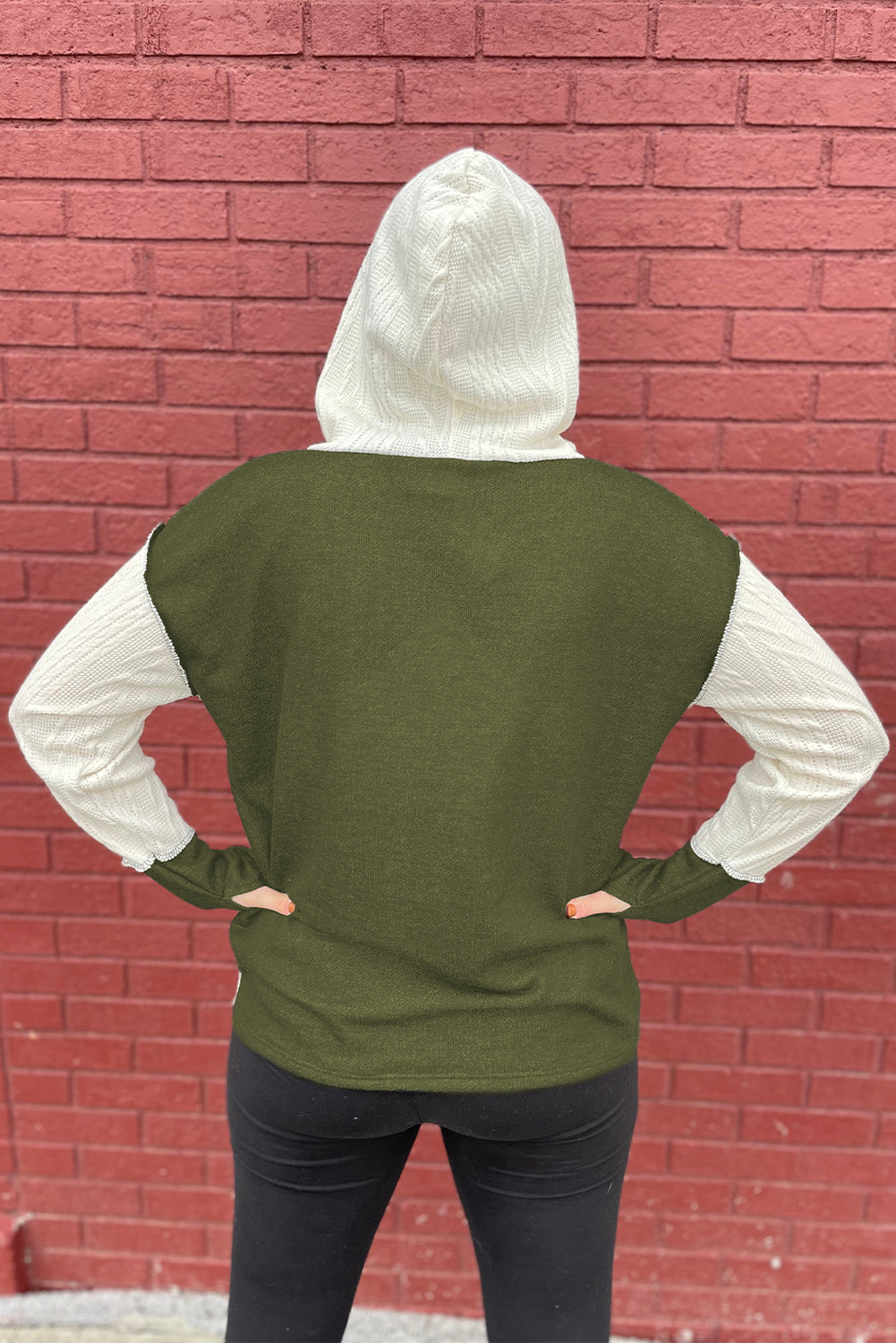 Flor | Relaxed and timeless winter hoodie