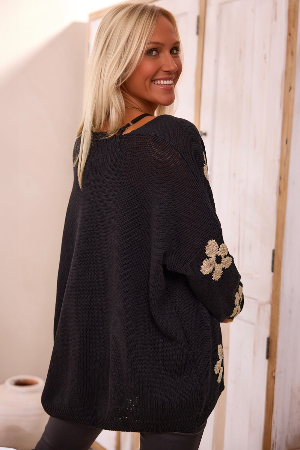 Olga | Elegant and versatile winter cardigan