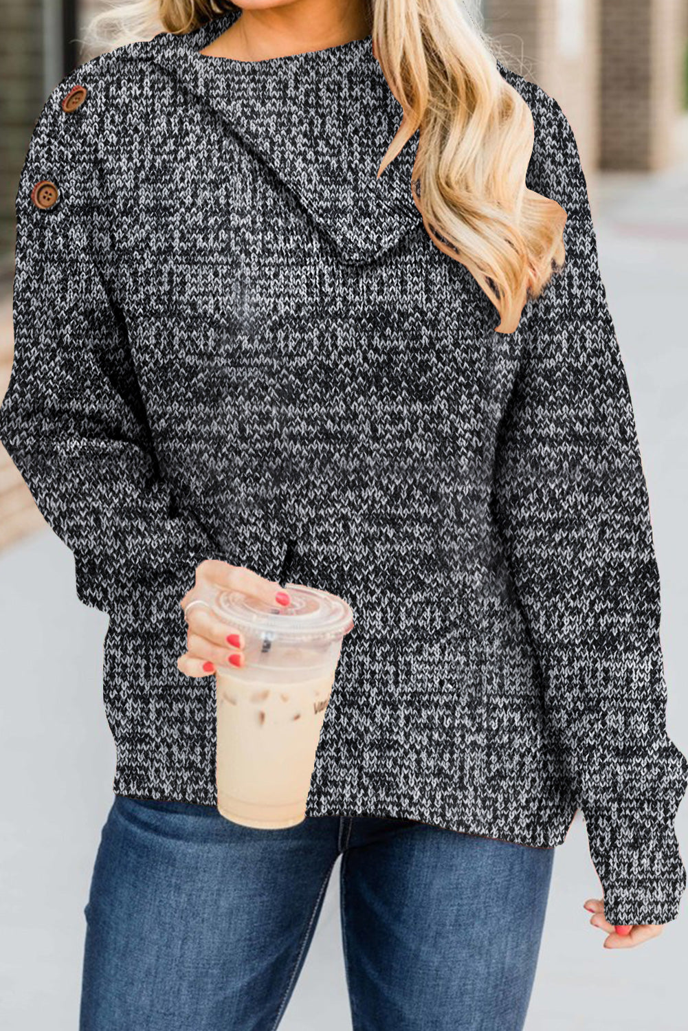 Lorena | Relaxed and timeless winter sweater