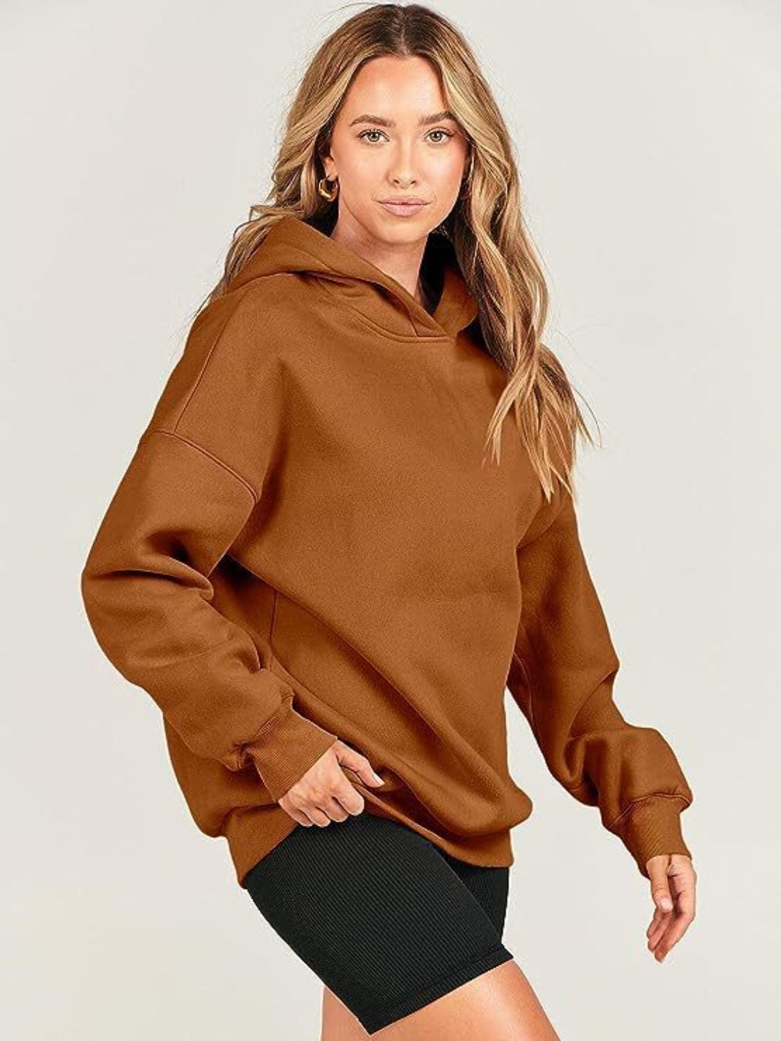 Melanie | Long-sleeved hoodie with dropped shoulders