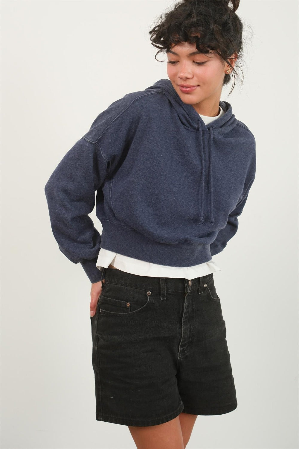 Anita | Short hoodie with low shoulders