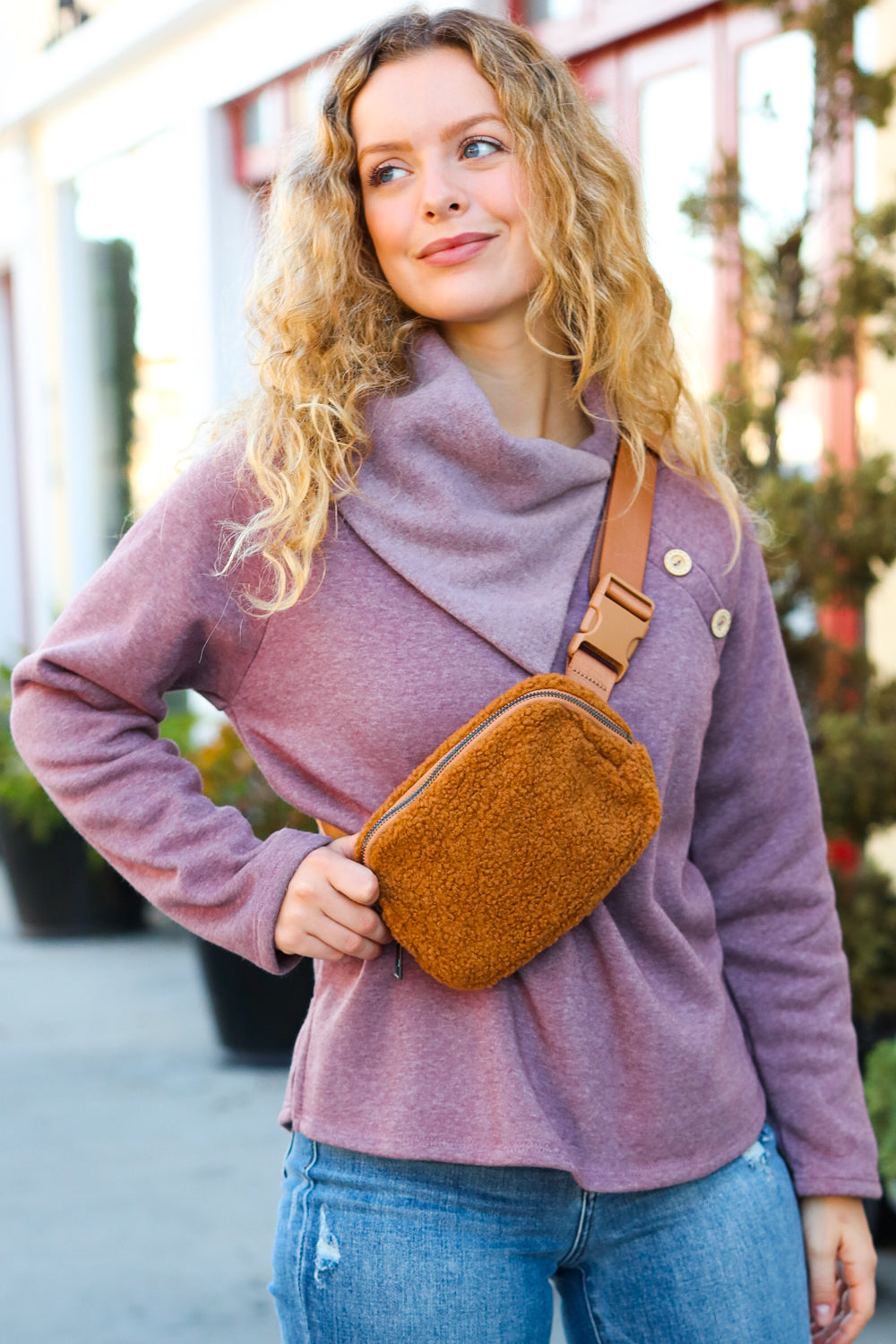 Silvia | Maple brown Sherpa shoulder bag