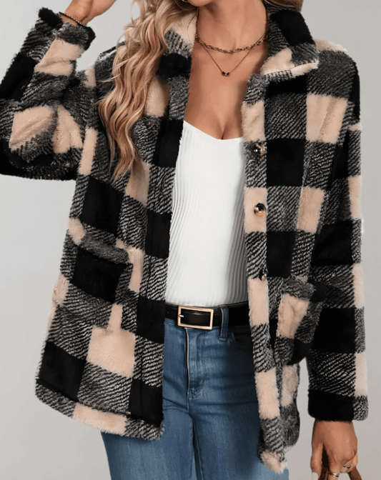 Fernanda | Women's teddy plush jacket with full sleeves and check pattern