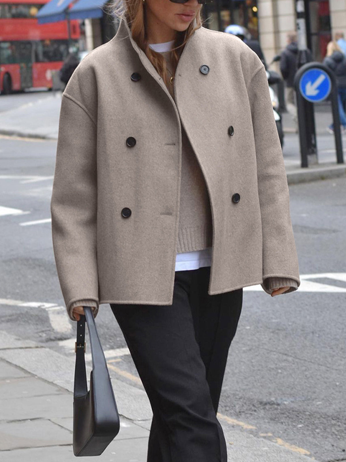 Valeria | Modern oversized coat with buttons