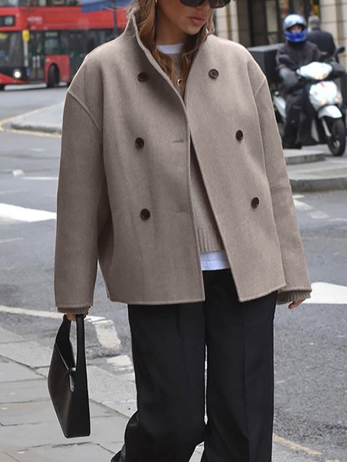 Valeria | Modern oversized coat with buttons