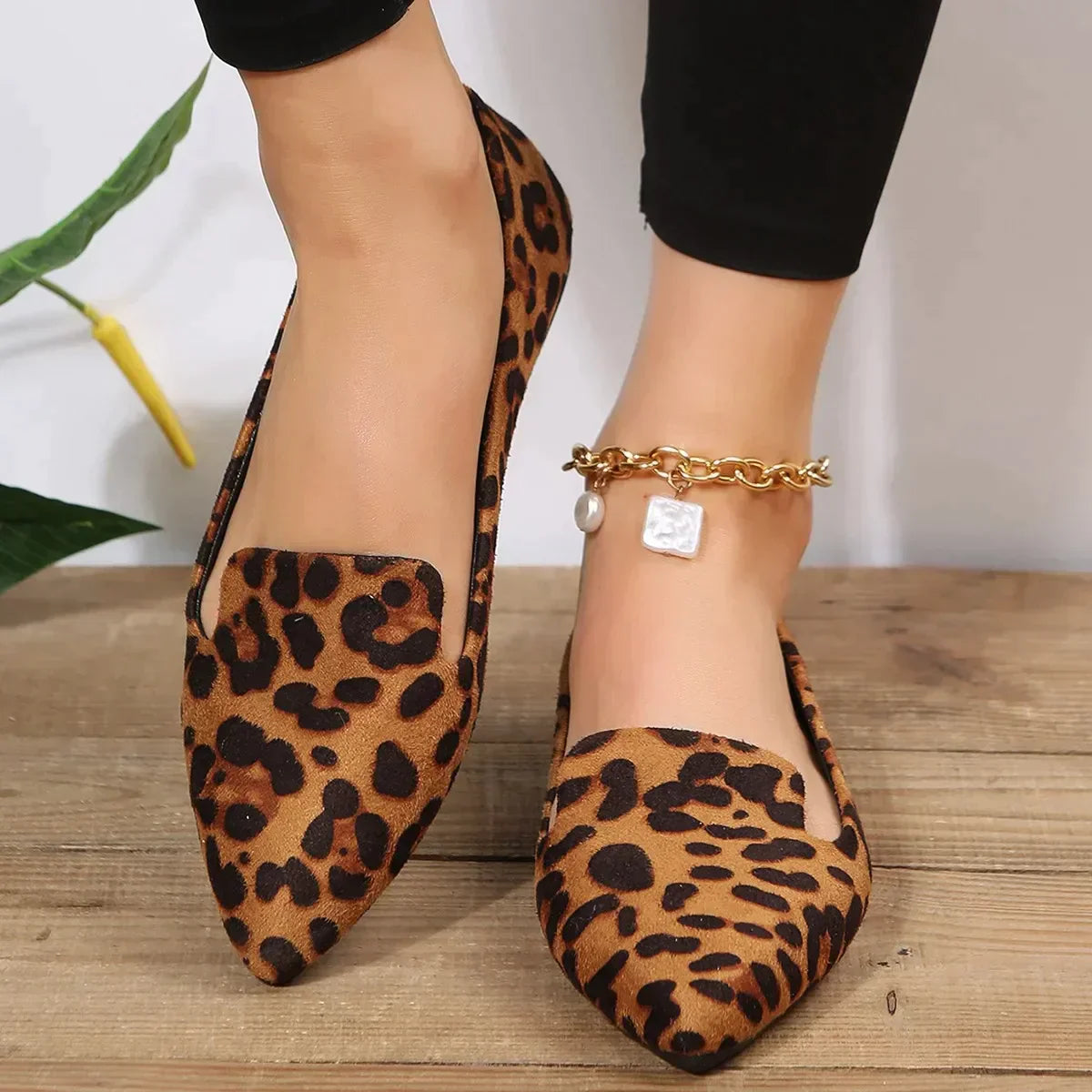 Marietta® | Leopard Pointy Toe Loafers