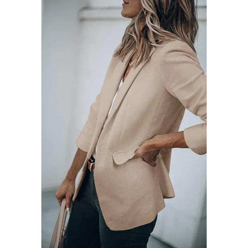 Yamila | Modern and fashionable winter clothing item