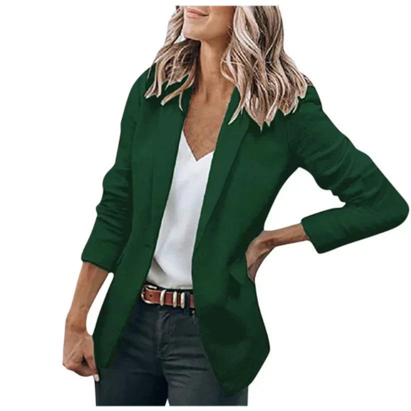 Reina | Modern and fashionable winter clothing item