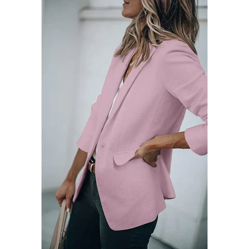 Reina | Modern and fashionable winter clothing item