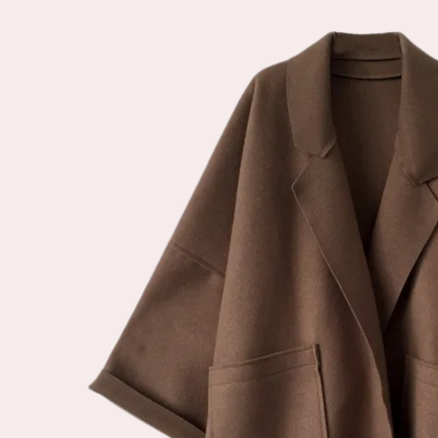 Mayra | Relaxed and timeless winter coat