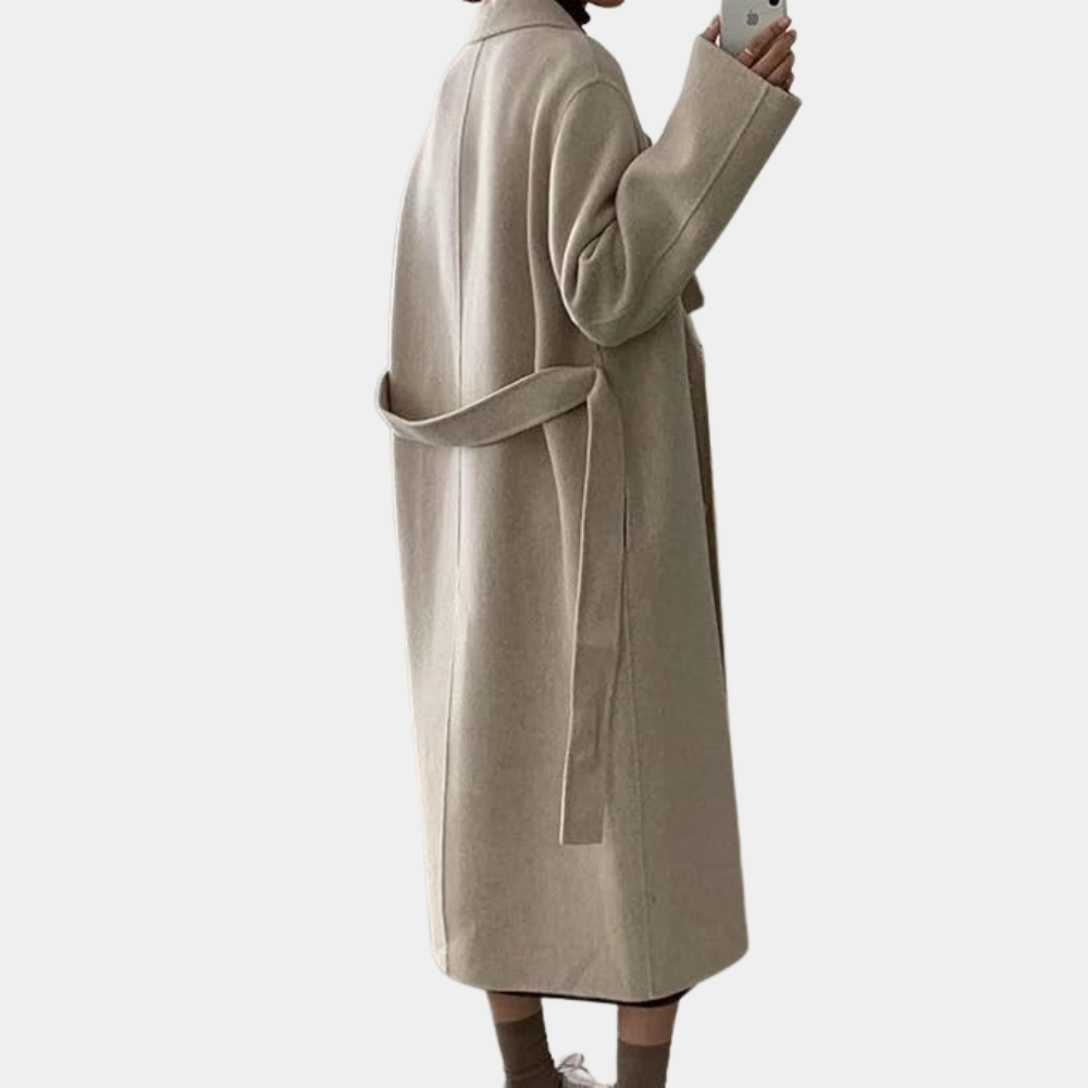 Maria Fernanda | Tailored and elegant winter coat