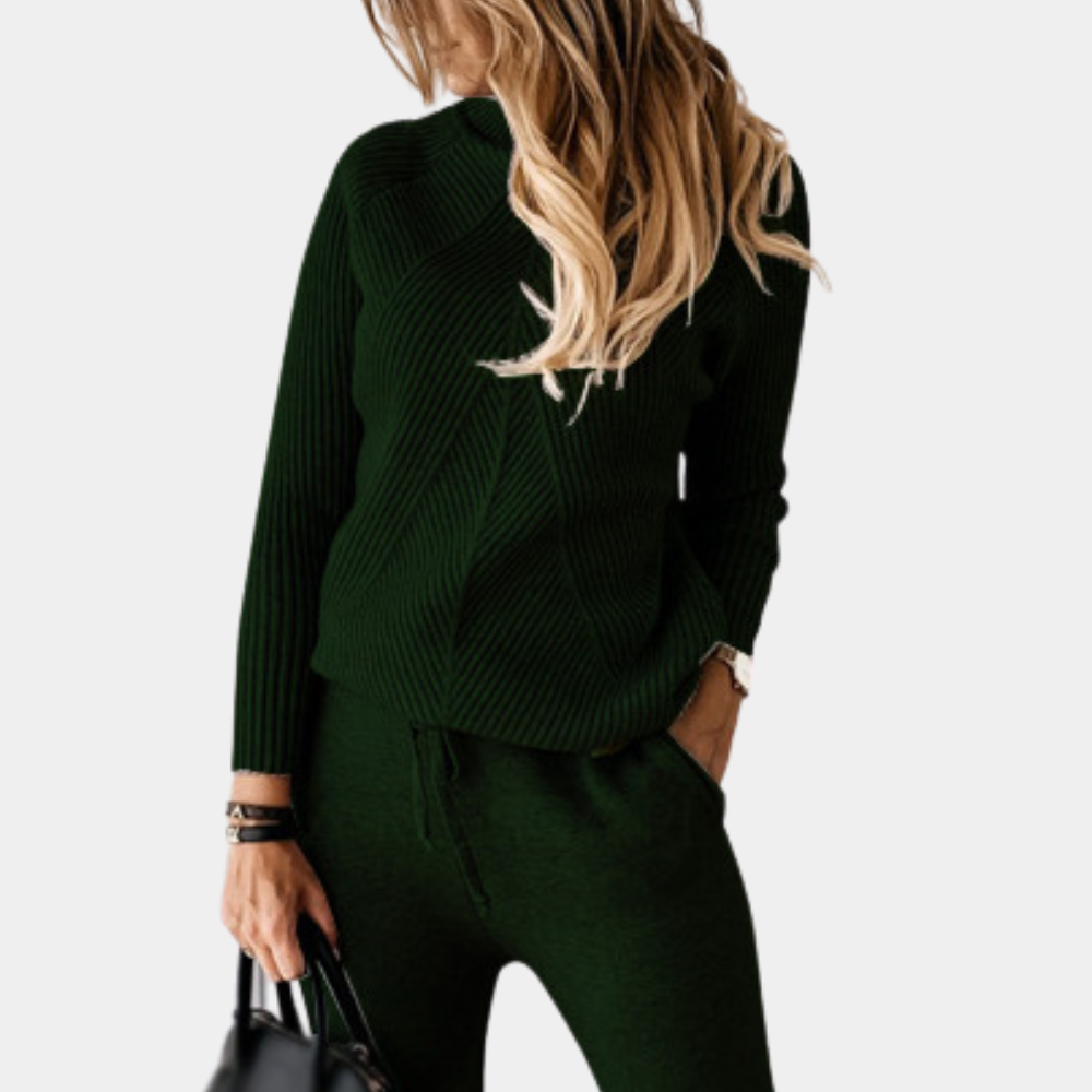 Victoria | Effortless and trendy winter garment