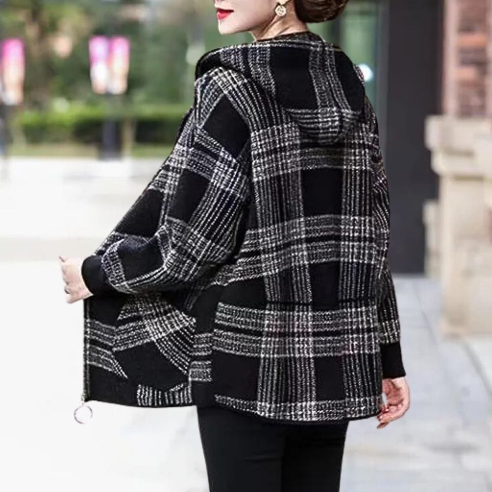 Magdalena | Elegant and versatile winter garment