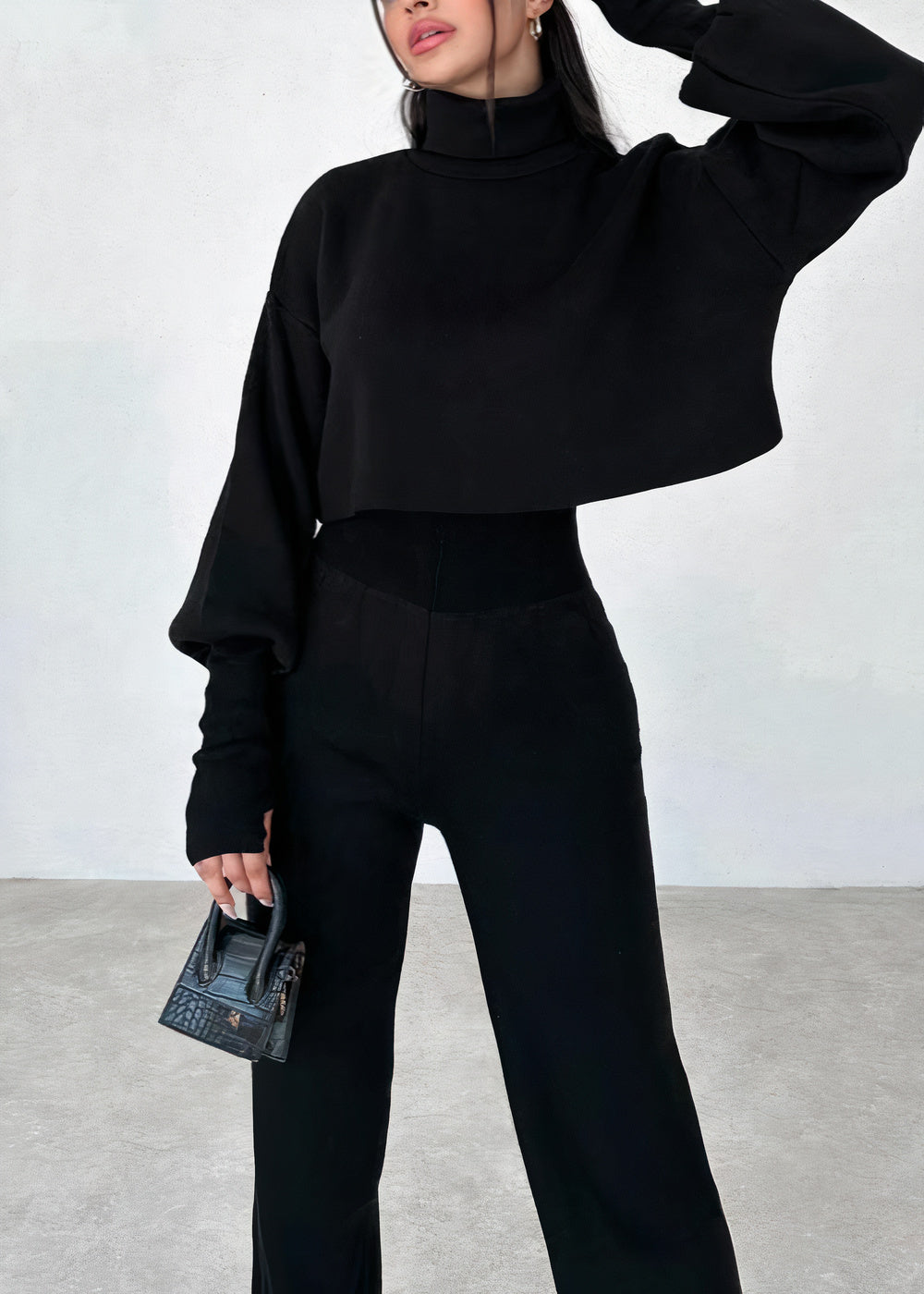 Greta® | Comfortable suit set with a high collar