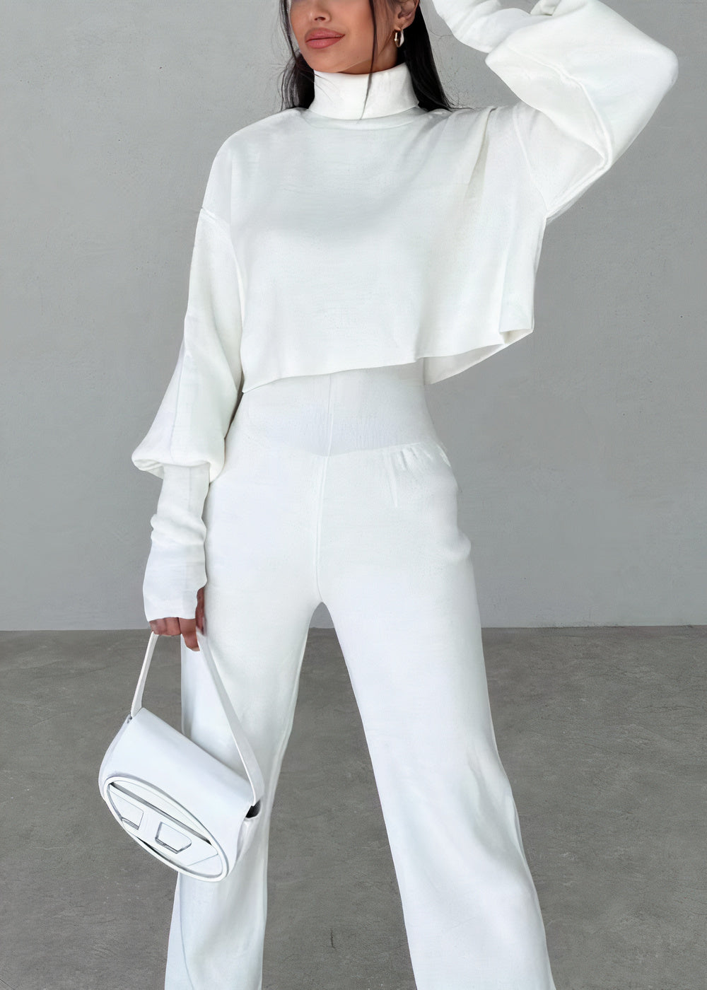 Greta® | Comfortable suit set with a high collar