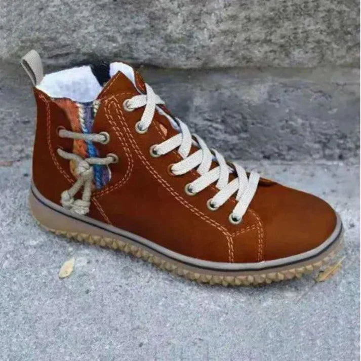 Carmen | Timeless and supportive orthopedic shoes