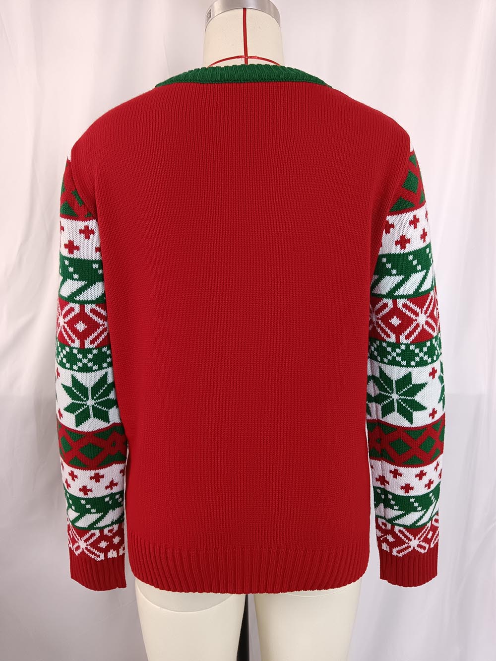 Elda | Knitted sweater with Christmas tree embroidery for an ugly Christmas