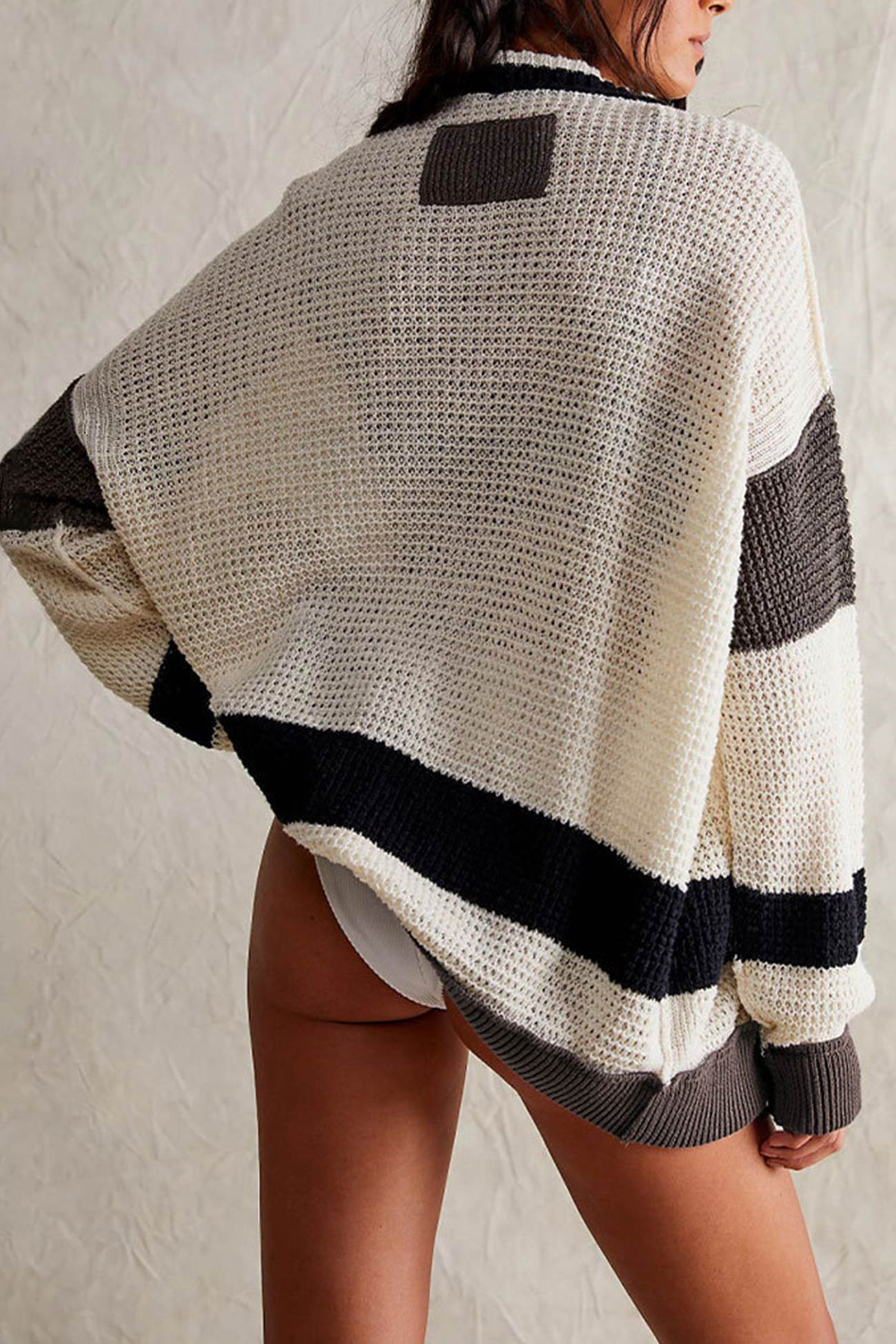 Agnes | Cardigan with buttons and color splicing