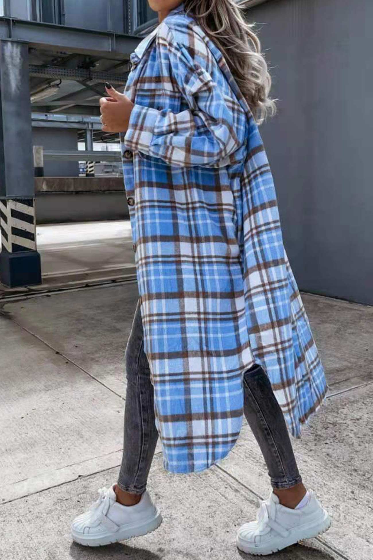 Fabienne | Long, contrasting checked jacket