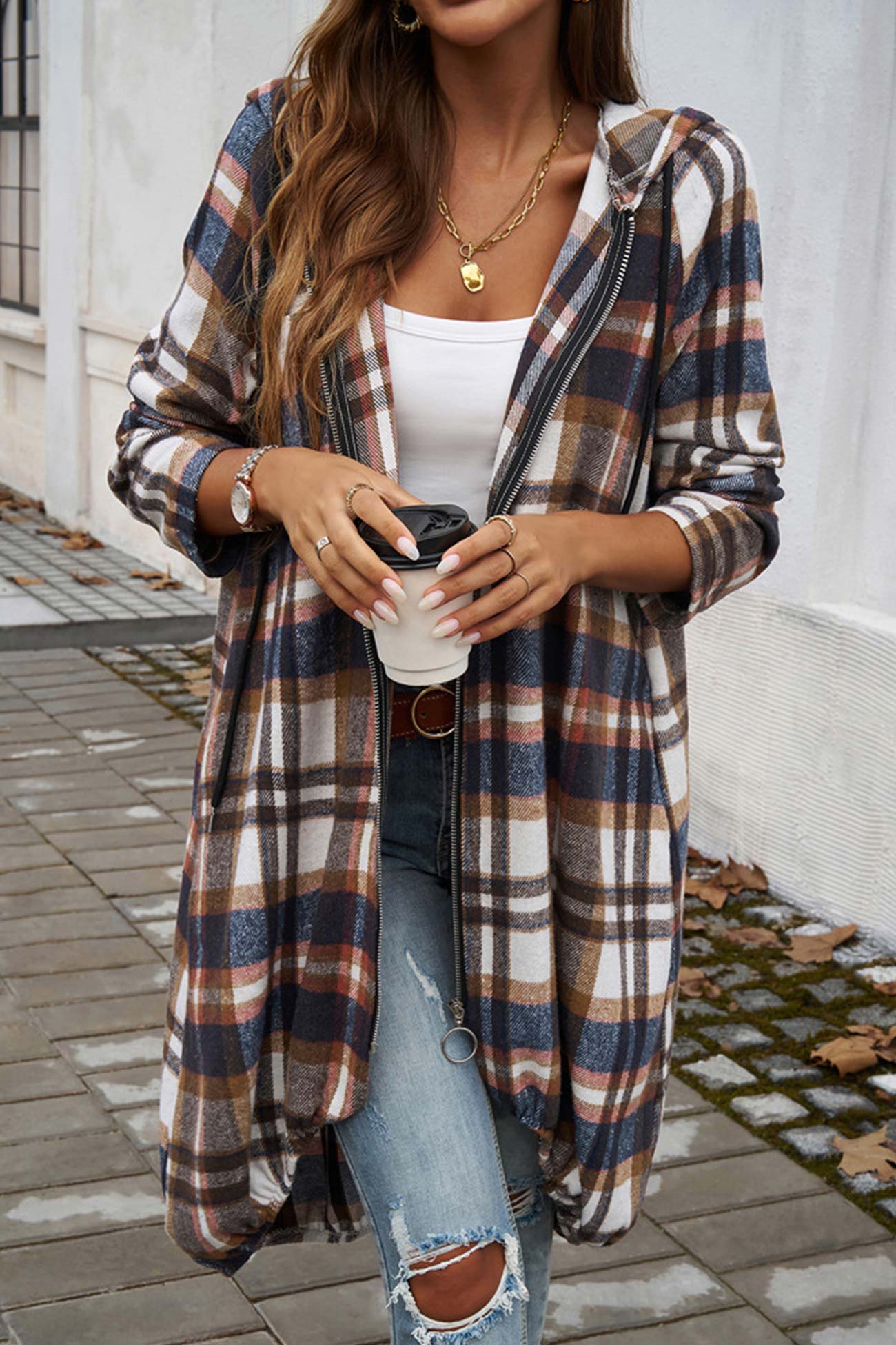Carmen | Mid-length hoodie with contrast check pattern and zip fastening