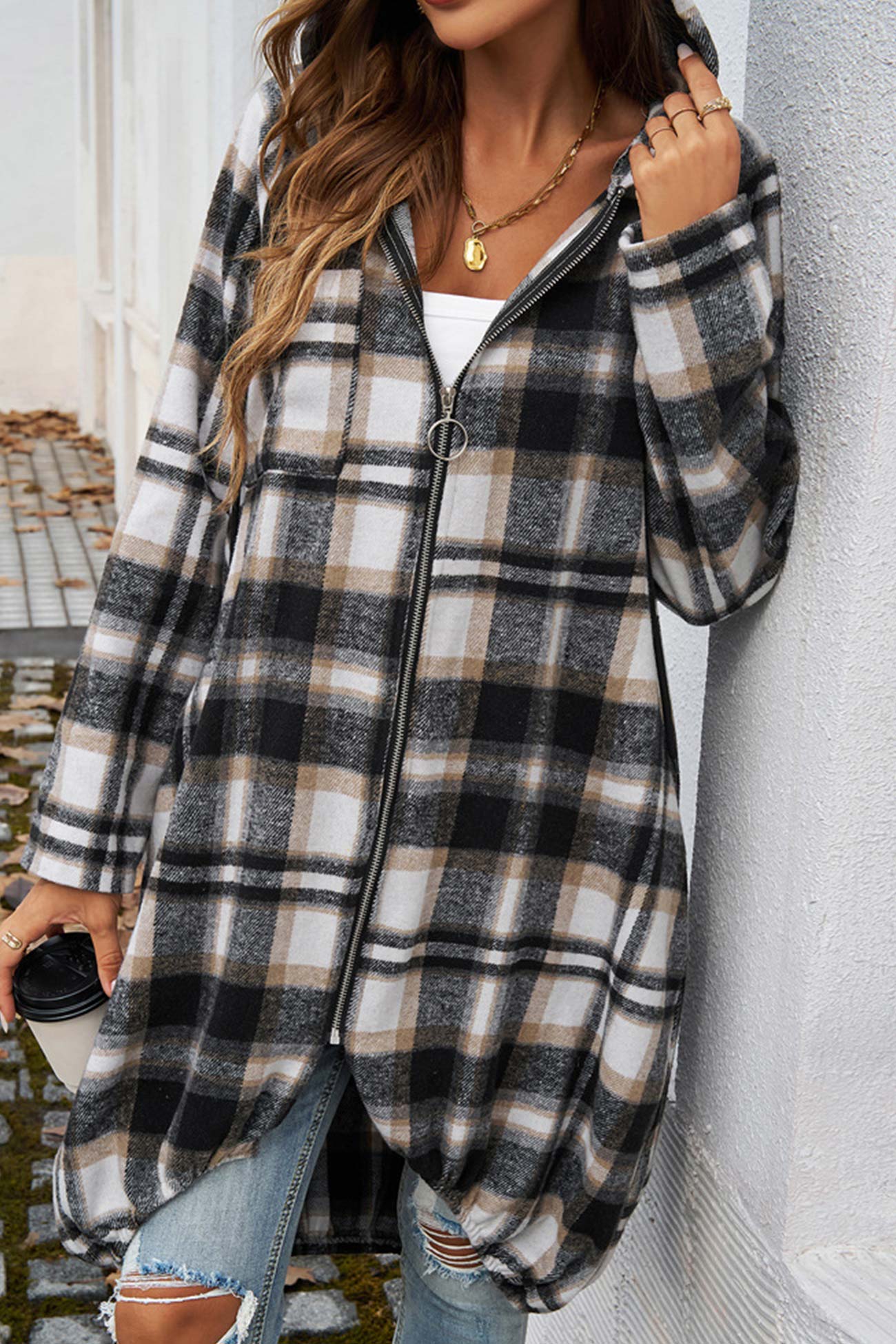 Carmen | Mid-length hoodie with contrast check pattern and zip fastening