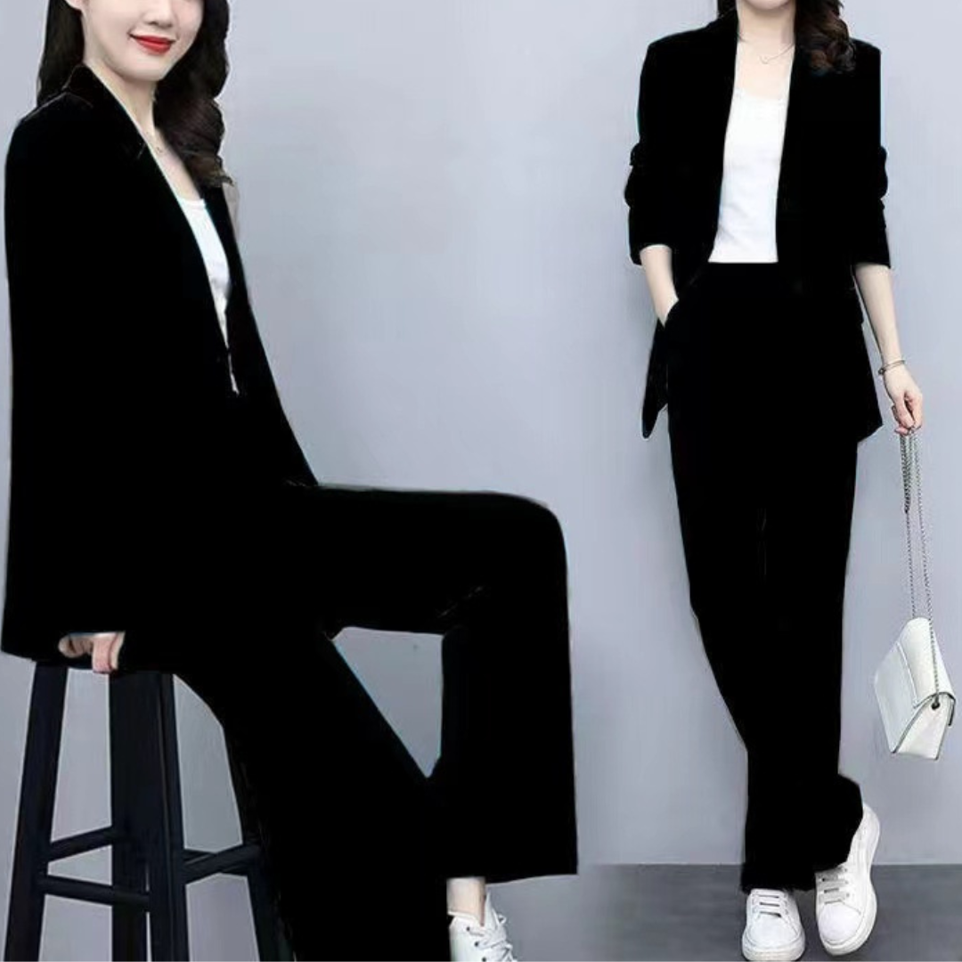 Laura | Elegant women's suit