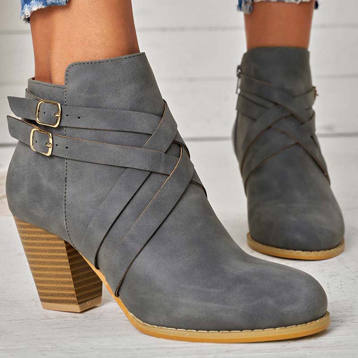 Yadira | Timeless and supportive orthopedic boots.