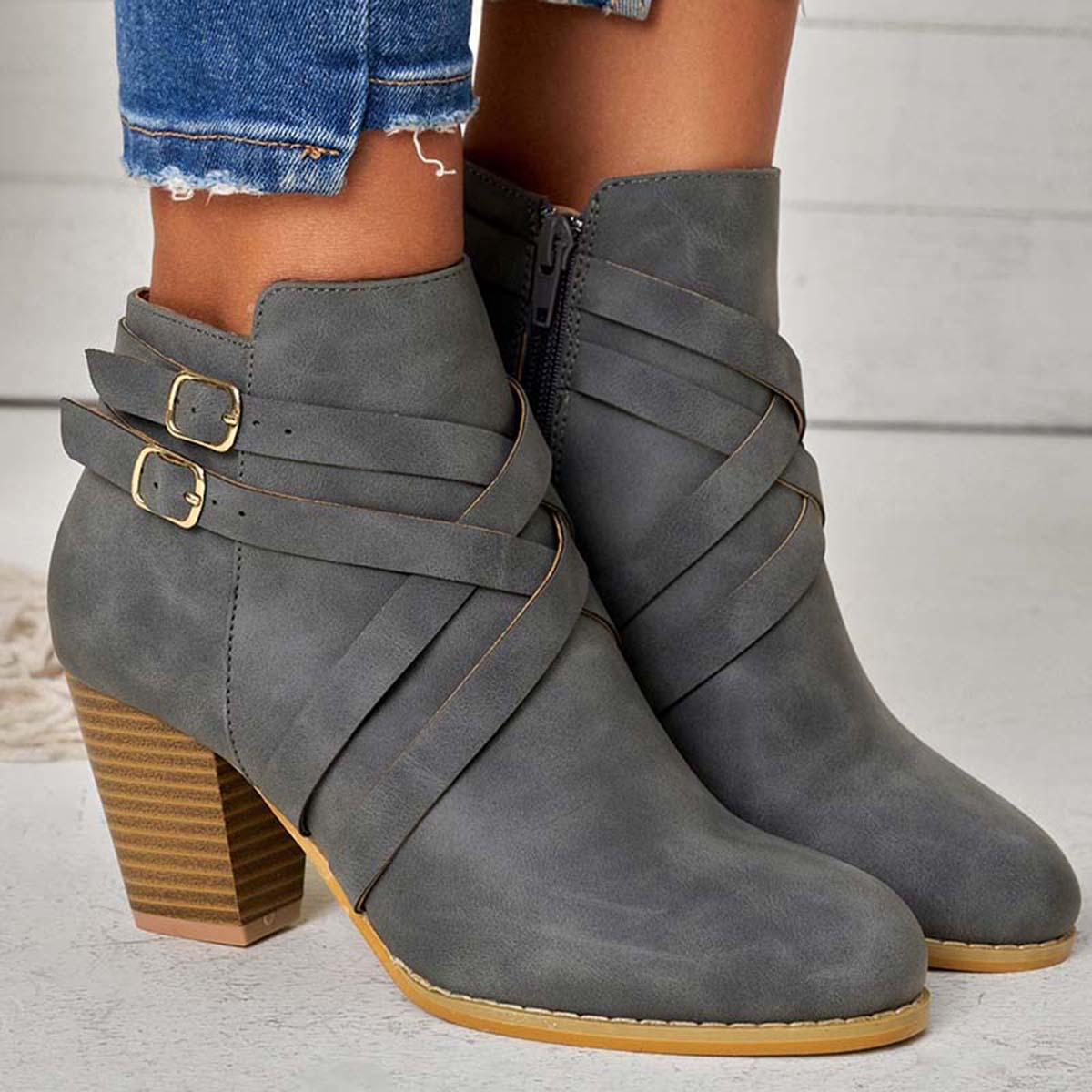 Yadira | Timeless and supportive orthopedic boots.