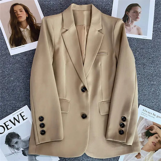 Leonor® | Stylish and elegant winter garment