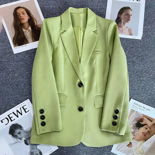Leonor | Stylish and elegant winter garment