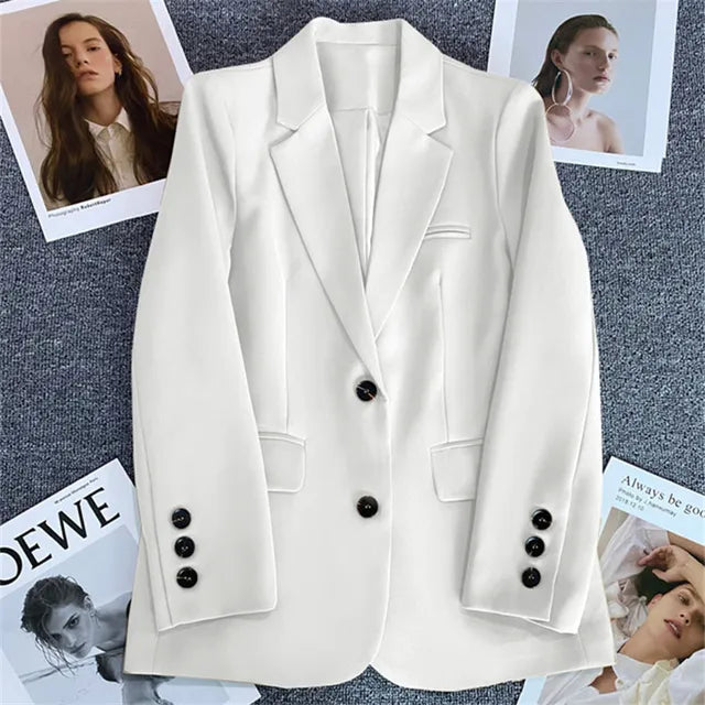 Leonor | Stylish and elegant winter garment