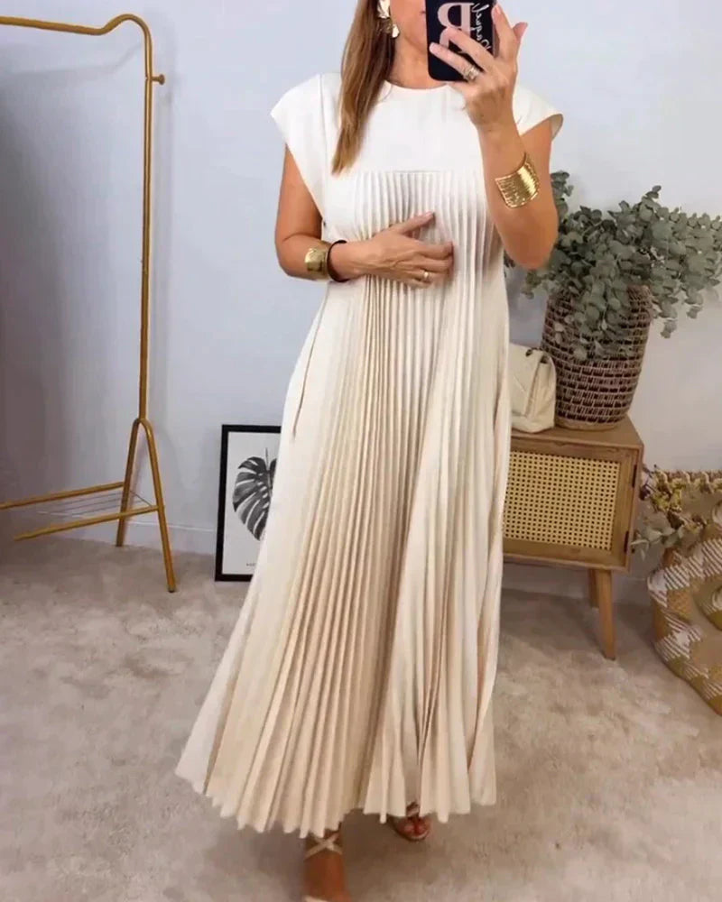 Aldina® | Sleeveless Dress With Pleats
