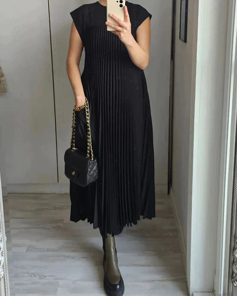 Aldina® | Sleeveless Dress With Pleats
