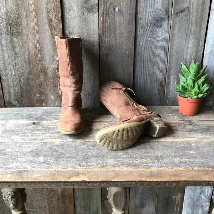 Monica | Modern and supportive orthopedic boots.