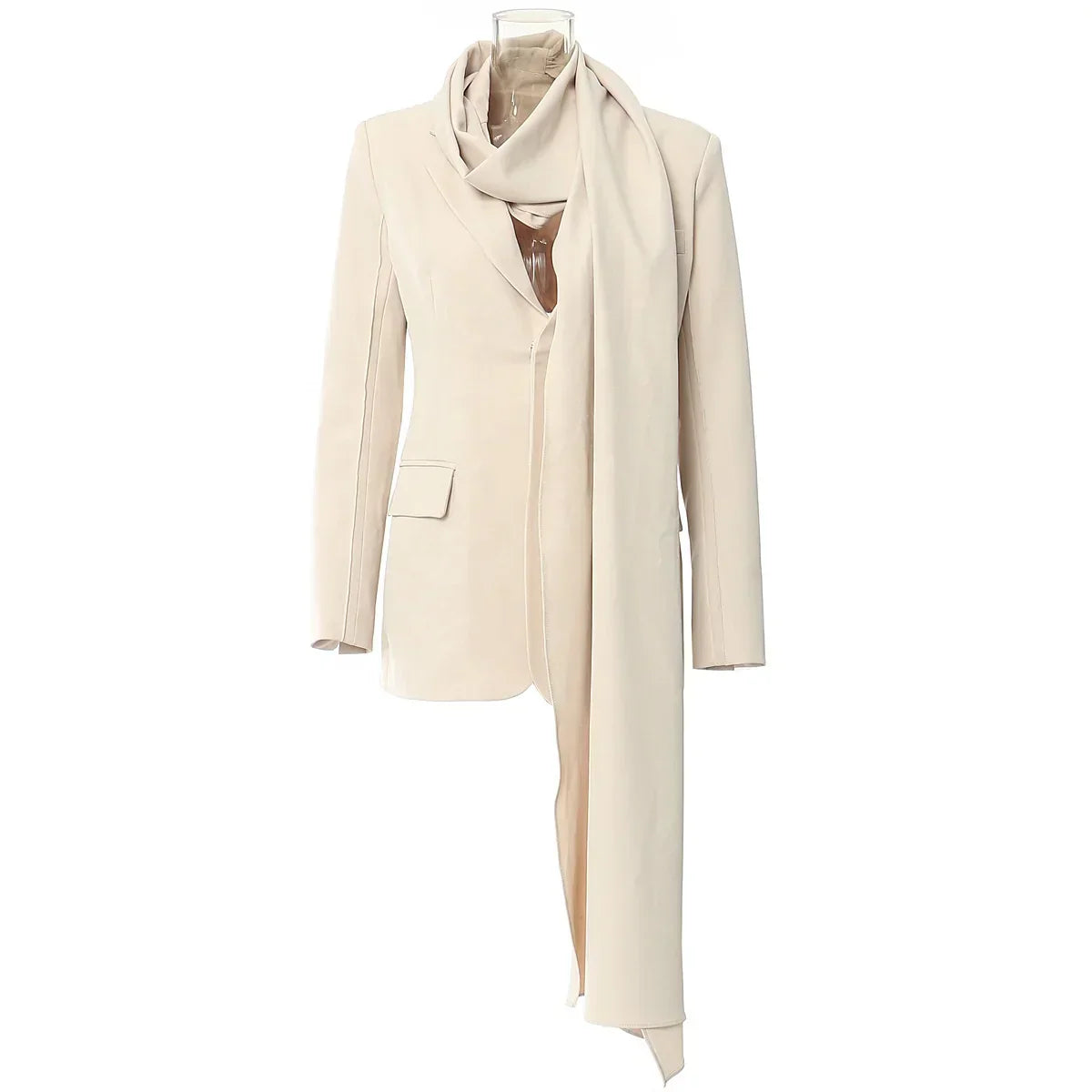 Dafne | Fashionable and effortless winter garment