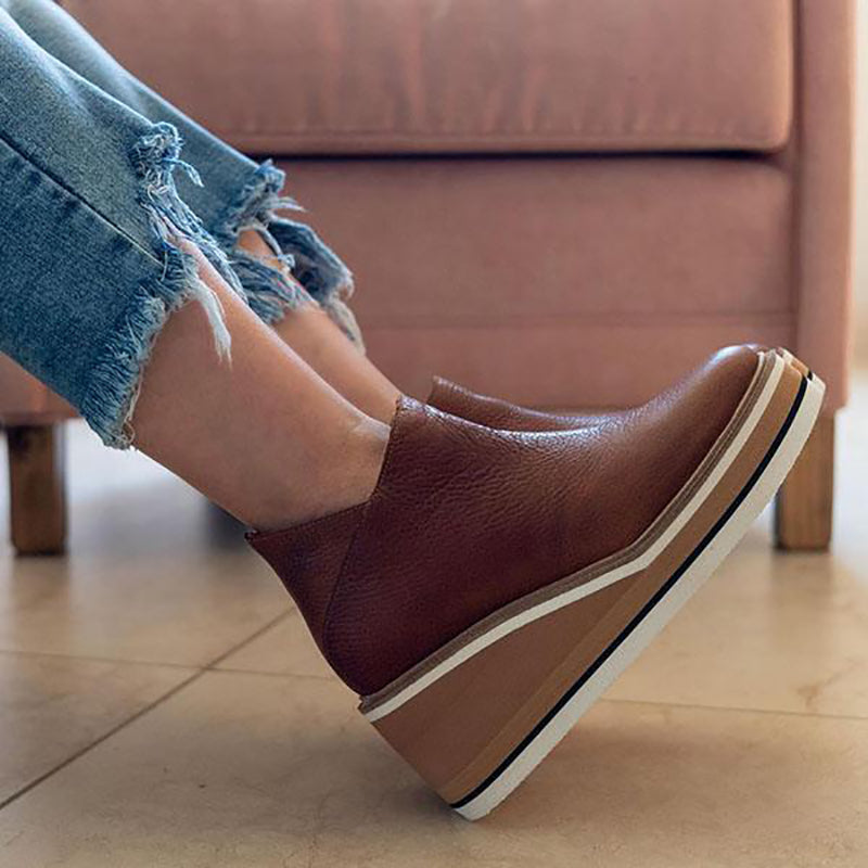 Judith | Versatile and supportive orthopedic boots.