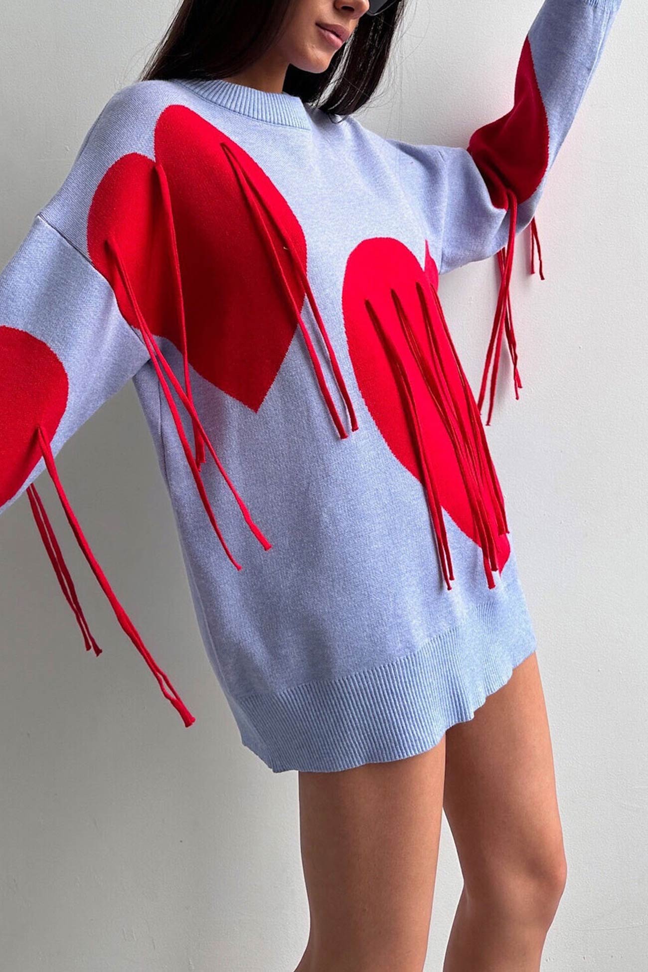 Marlies | Fringe sweater with heart graphic