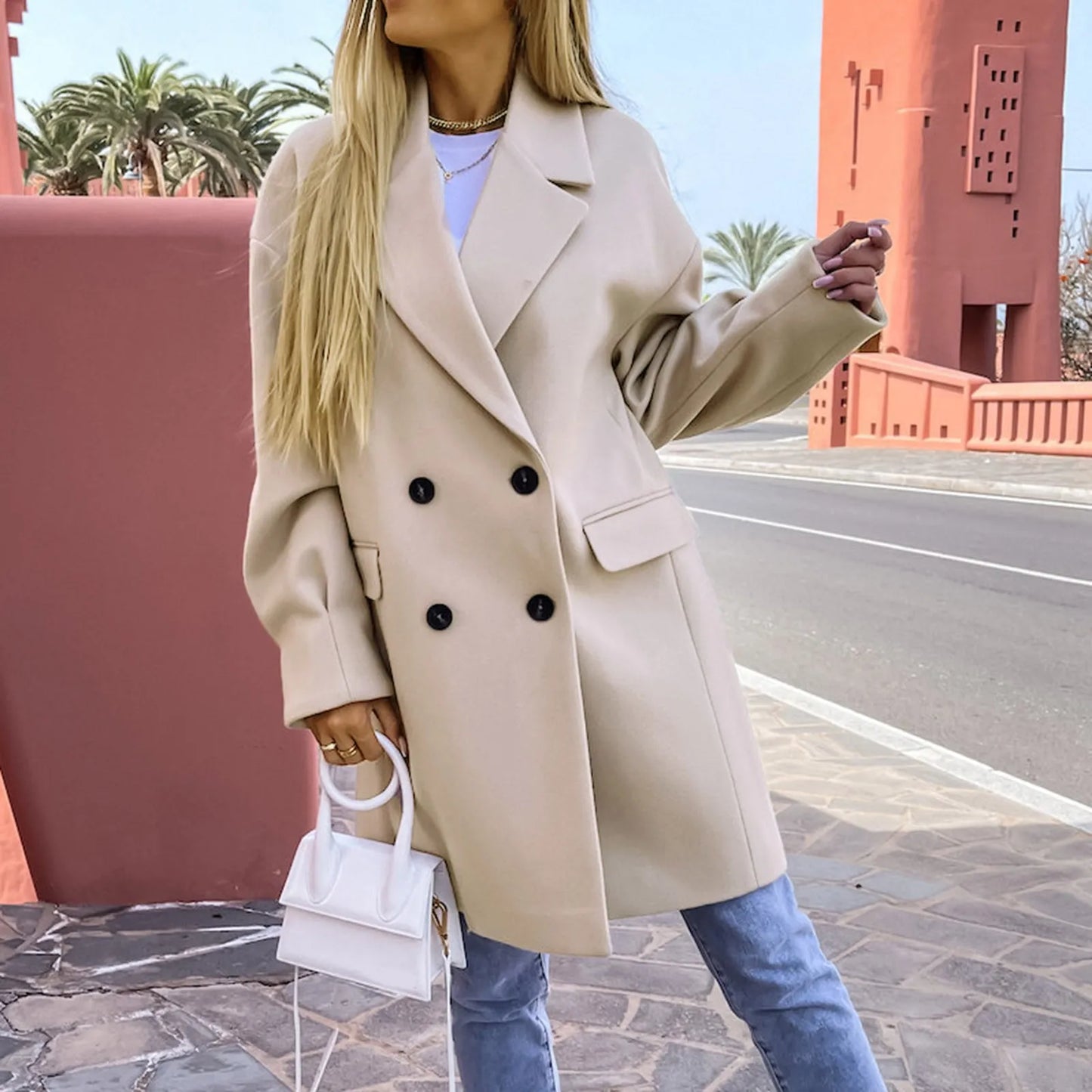 Julia | Fashionable and minimalist winter coat