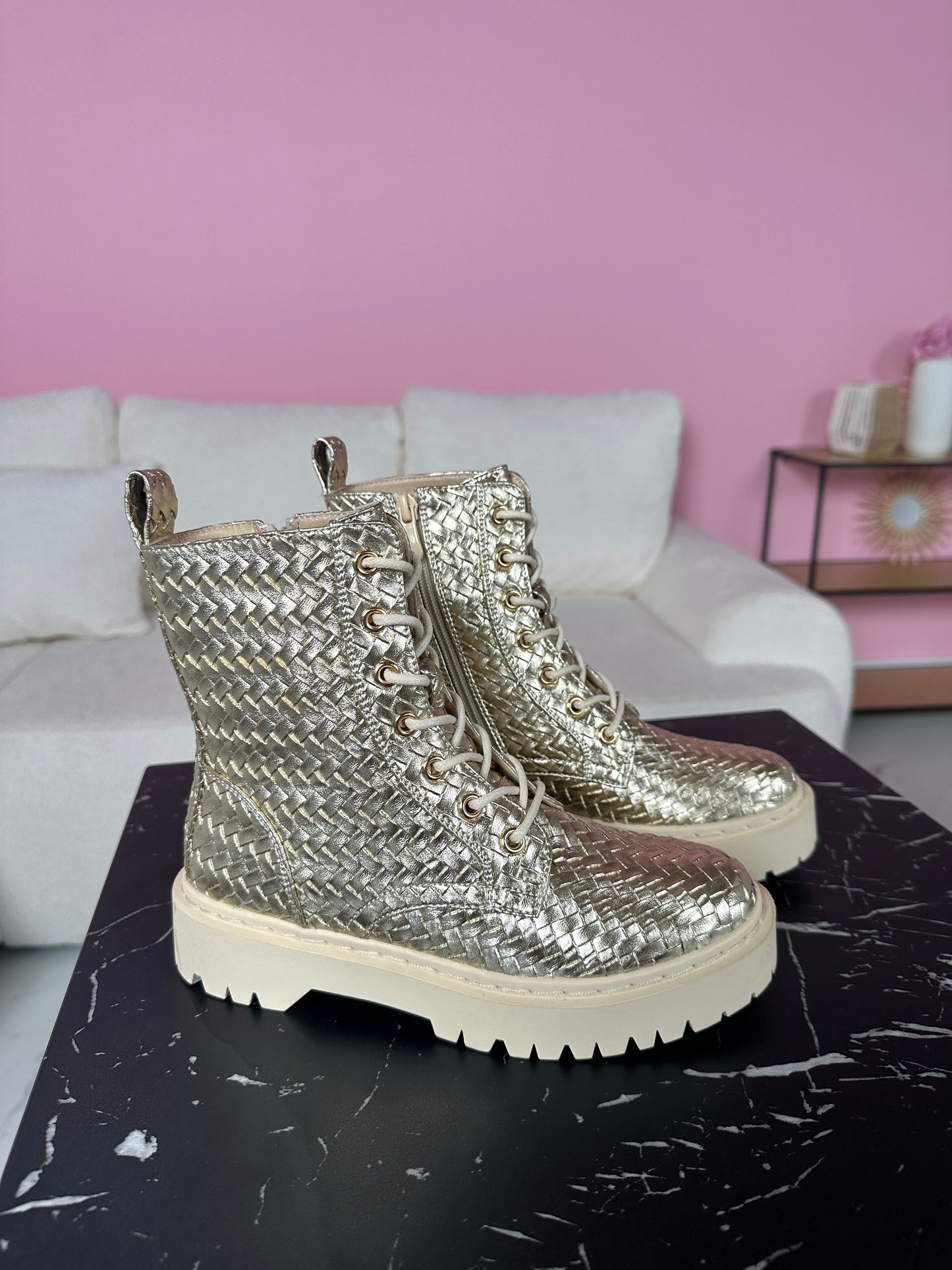 Tamar | golden boots