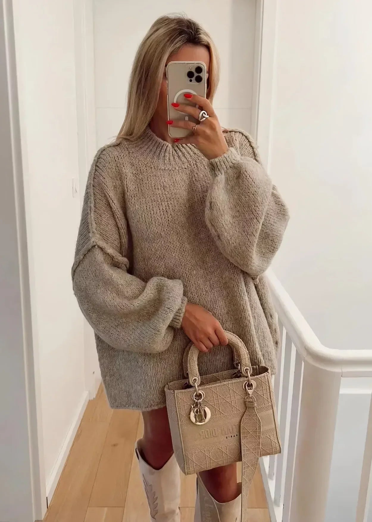 Gladys| Modern and comfortable winter sweater