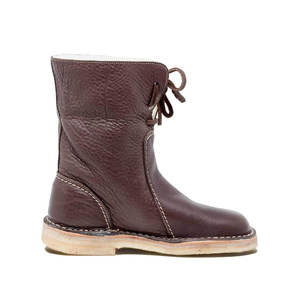 Petra | Fashionable and supportive orthopedic shoes.